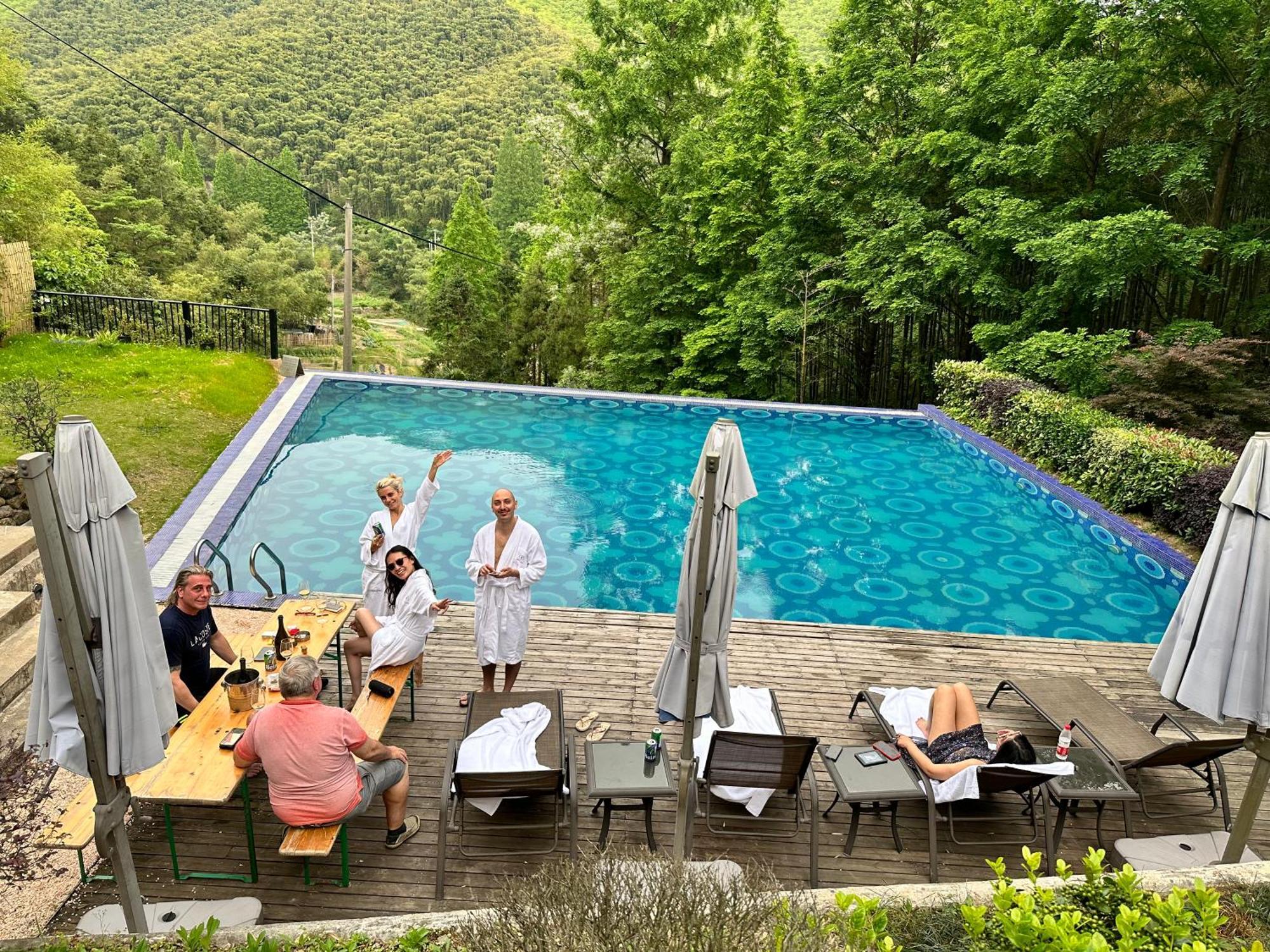 Moganshan Arcadia Resorts Deqing Exteriör bild